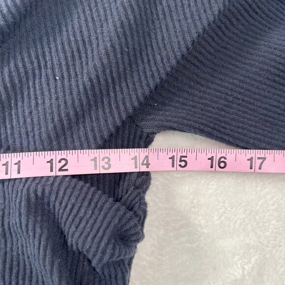 Free People Navy Off-Shoulder Long Sleeve Sweater Top Size Medium - Picture 6 of 9